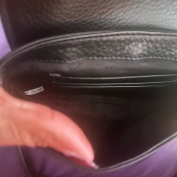 Tory Burch Black Crossbody Bag with Gold Chain - Picture 9 of 10